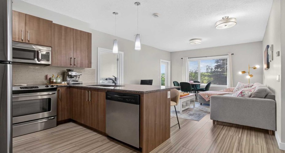 4 Sage Hill Terrace, Calgary, Alberta T3R 0W4, 2 Bedrooms Bedrooms, ,2 BathroomsBathrooms,Residential,For Sale,Sage Hill,A2321571