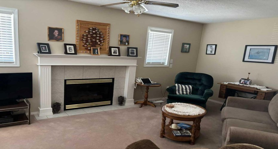 716 Centre Street, Vulcan, Alberta T0L 2B0, 2 Bedrooms Bedrooms, ,2 BathroomsBathrooms,Residential,For Sale,Centre,A2321578