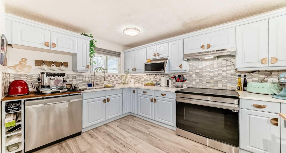 1155 Falconridge Drive, Calgary, Alberta T3J1E1, 4 Bedrooms Bedrooms, ,2 BathroomsBathrooms,Residential,For Sale,Falconridge,A2322481