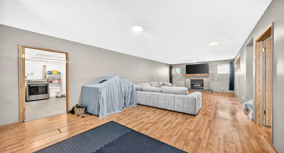 47 Harvest Glen Rise, Calgary, Alberta T3K4C1, 4 Bedrooms Bedrooms, ,3 BathroomsBathrooms,Residential,For Sale,Harvest Glen,A2321581