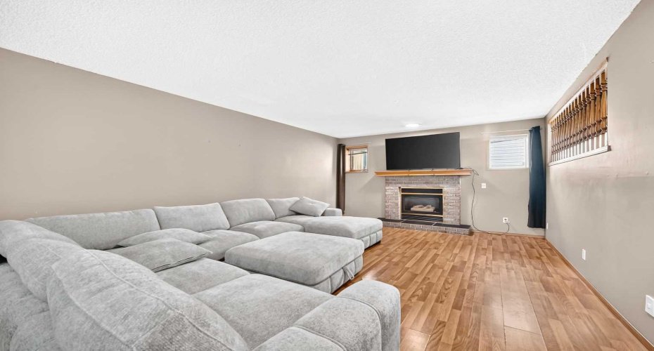 47 Harvest Glen Rise, Calgary, Alberta T3K4C1, 4 Bedrooms Bedrooms, ,3 BathroomsBathrooms,Residential,For Sale,Harvest Glen,A2321581
