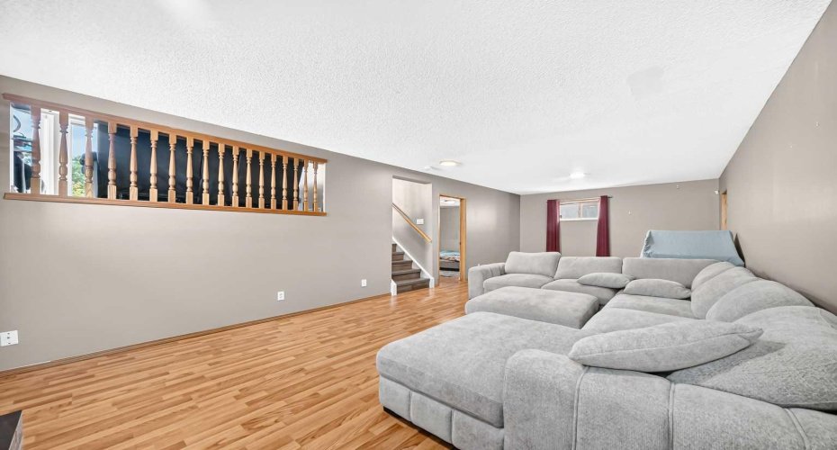 47 Harvest Glen Rise, Calgary, Alberta T3K4C1, 4 Bedrooms Bedrooms, ,3 BathroomsBathrooms,Residential,For Sale,Harvest Glen,A2321581