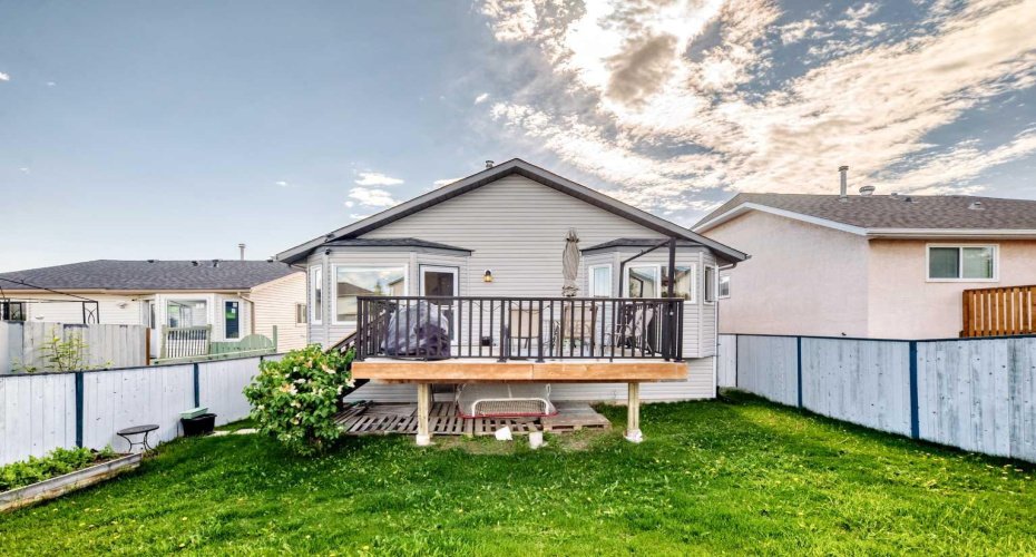 47 Harvest Glen Rise, Calgary, Alberta T3K4C1, 4 Bedrooms Bedrooms, ,3 BathroomsBathrooms,Residential,For Sale,Harvest Glen,A2321581