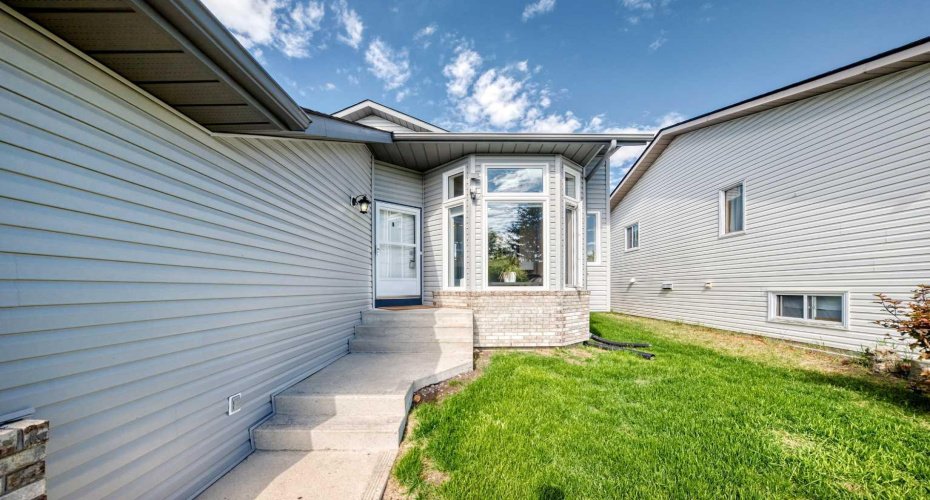 47 Harvest Glen Rise, Calgary, Alberta T3K4C1, 4 Bedrooms Bedrooms, ,3 BathroomsBathrooms,Residential,For Sale,Harvest Glen,A2321581