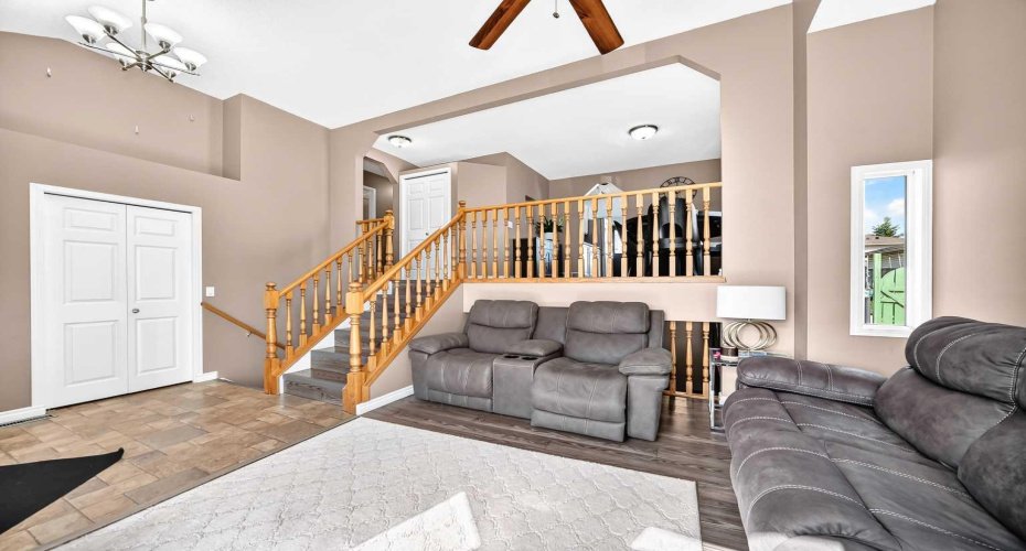 47 Harvest Glen Rise, Calgary, Alberta T3K4C1, 4 Bedrooms Bedrooms, ,3 BathroomsBathrooms,Residential,For Sale,Harvest Glen,A2321581