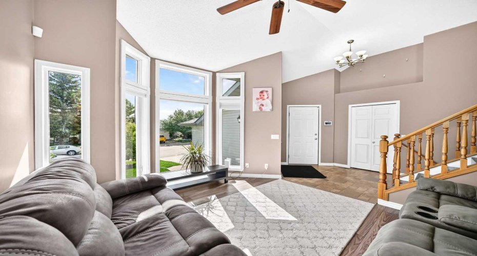 47 Harvest Glen Rise, Calgary, Alberta T3K4C1, 4 Bedrooms Bedrooms, ,3 BathroomsBathrooms,Residential,For Sale,Harvest Glen,A2321581
