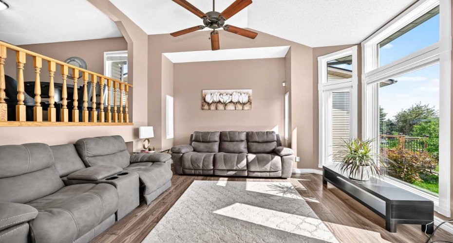 47 Harvest Glen Rise, Calgary, Alberta T3K4C1, 4 Bedrooms Bedrooms, ,3 BathroomsBathrooms,Residential,For Sale,Harvest Glen,A2321581