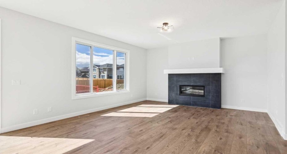 35 Creekside Rise, Calgary, Alberta T2X5V9, 3 Bedrooms Bedrooms, ,3 BathroomsBathrooms,Residential,For Sale,Creekside,A2322503
