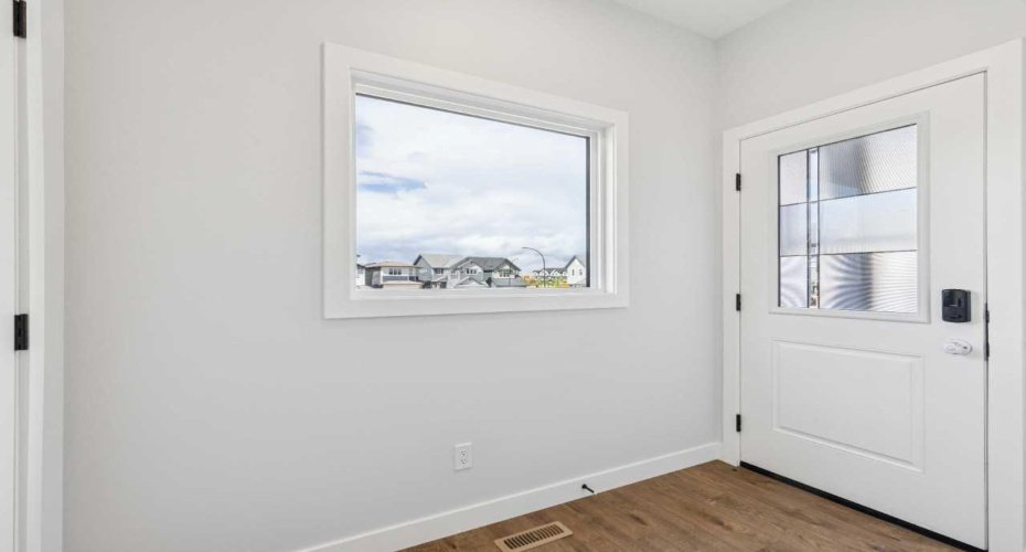 35 Creekside Rise, Calgary, Alberta T2X5V9, 3 Bedrooms Bedrooms, ,3 BathroomsBathrooms,Residential,For Sale,Creekside,A2322503