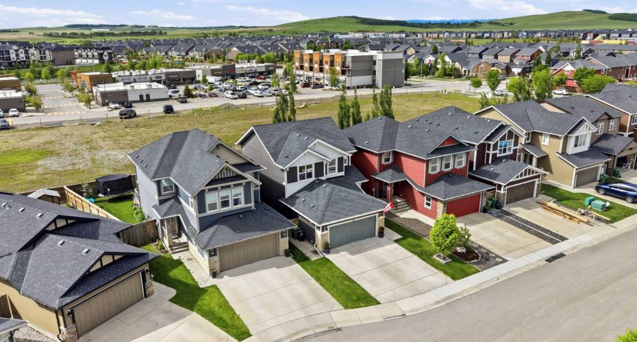 46 Fireside Place, Cochrane, Alberta T4C 0R2, 3 Bedrooms Bedrooms, ,3 BathroomsBathrooms,Residential,For Sale,Fireside,A2320199
