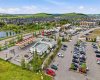 Shopping center close by