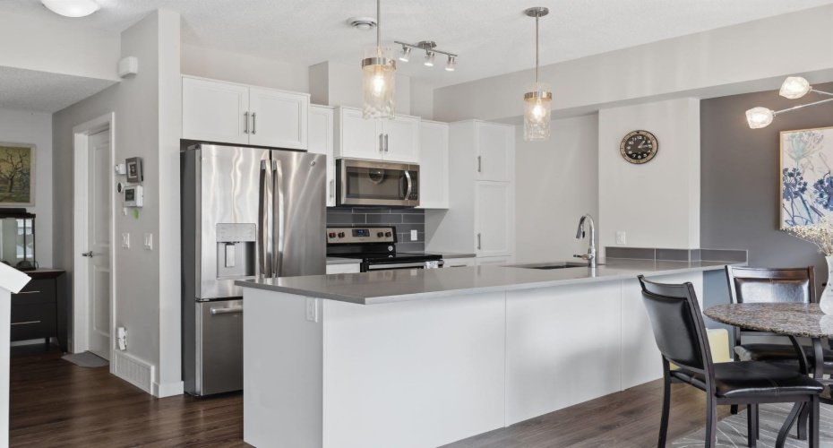 250 Fireside View, Cochrane, Alberta T4C2M2, 2 Bedrooms Bedrooms, ,2 BathroomsBathrooms,Residential,For Sale,Fireside,A2322850