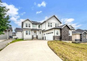 22 Cimarron Estates Gate, Okotoks, Alberta T1S 0M9, 4 Bedrooms Bedrooms, ,4 BathroomsBathrooms,Residential,For Sale,Cimarron Estates,A2322221 22 Cimarron Estates Gate, Okotoks, Alberta T1S 0M9, 4 Bedrooms Bedrooms, ,4 BathroomsBathrooms,Residential,For Sale,Cimarron Estates,A2322221