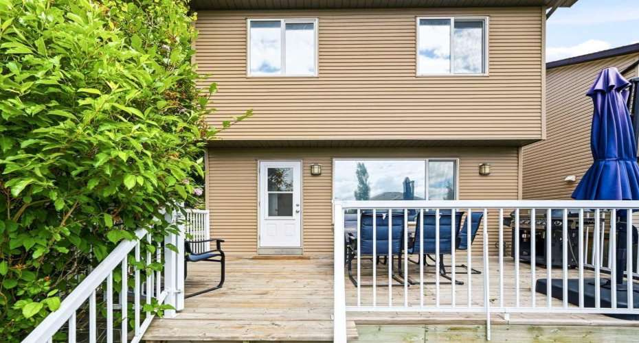 13 Drake Landing Way, Okotoks, Alberta T1S 0B9, 3 Bedrooms Bedrooms, ,3 BathroomsBathrooms,Residential,For Sale,Drake Landing,A2322468