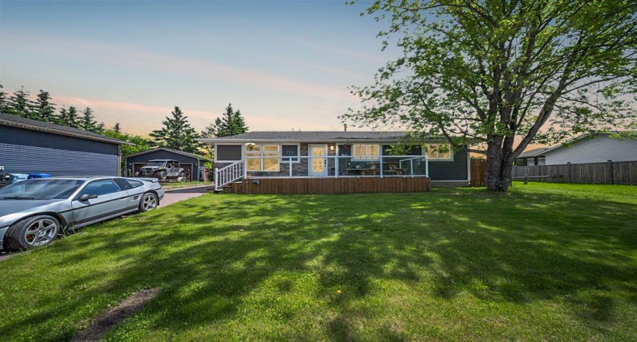 773 Timberline Drive, Fort McMurray, Alberta T9K 1B1, 4 Bedrooms Bedrooms, ,3 BathroomsBathrooms,Residential,For Sale,Timberline,A2322469