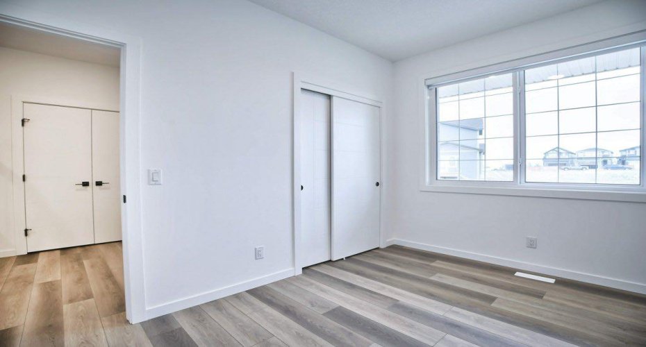 41 Legacy Point Terrace, Calgary, Alberta T2X 6R9, 4 Bedrooms Bedrooms, ,3 BathroomsBathrooms,Residential,For Sale,Legacy Point,A2322526