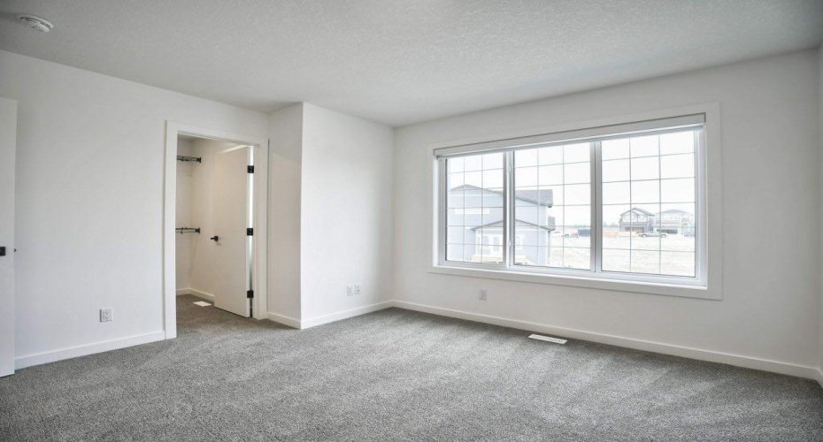 41 Legacy Point Terrace, Calgary, Alberta T2X 6R9, 4 Bedrooms Bedrooms, ,3 BathroomsBathrooms,Residential,For Sale,Legacy Point,A2322526