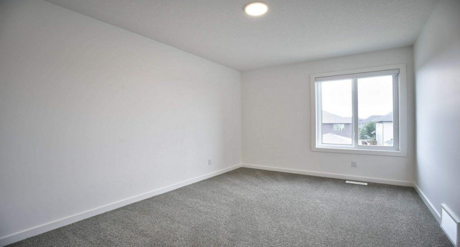 41 Legacy Point Terrace, Calgary, Alberta T2X 6R9, 4 Bedrooms Bedrooms, ,3 BathroomsBathrooms,Residential,For Sale,Legacy Point,A2322526