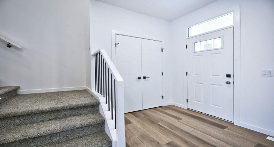 41 Legacy Point Terrace, Calgary, Alberta T2X 6R9, 4 Bedrooms Bedrooms, ,3 BathroomsBathrooms,Residential,For Sale,Legacy Point,A2322526