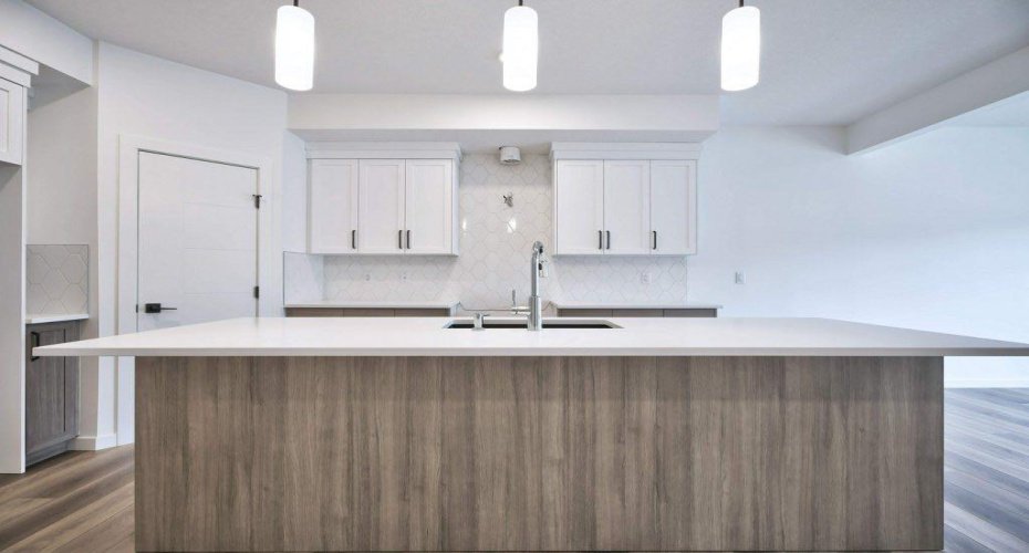 41 Legacy Point Terrace, Calgary, Alberta T2X 6R9, 4 Bedrooms Bedrooms, ,3 BathroomsBathrooms,Residential,For Sale,Legacy Point,A2322526