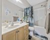 Ensuite to Primary - 4 piece bath