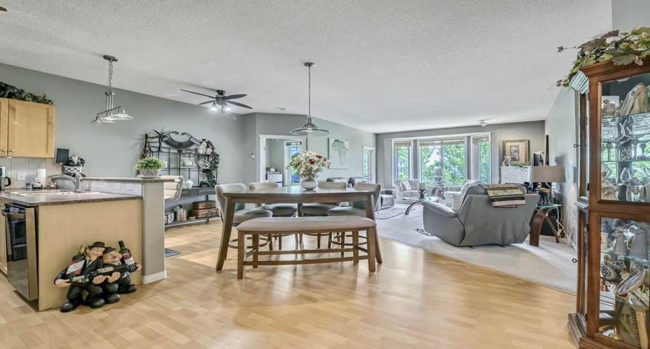 500 7 Street, High River, Alberta T1V 1T6, 2 Bedrooms Bedrooms, ,2 BathroomsBathrooms,Residential,For Sale,7,A2322529
