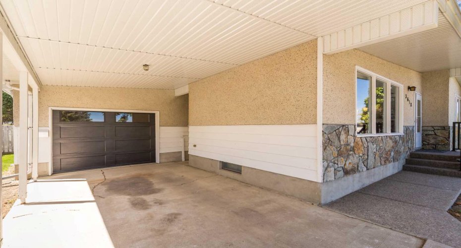 3618 Forestry Avenue, Lethbridge, Alberta T1K 3L4, 4 Bedrooms Bedrooms, ,2 BathroomsBathrooms,Residential,For Sale,Forestry,A2322597