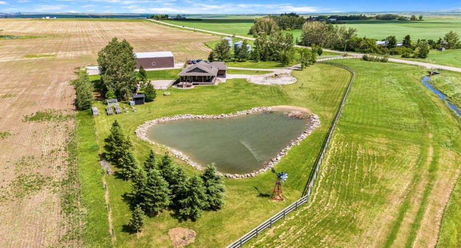 252042 Township Road 230, Rural Wheatland County, Alberta T1P 0T2, 4 Bedrooms Bedrooms, ,3 BathroomsBathrooms,Residential,For Sale,Township Road 230,A2322662