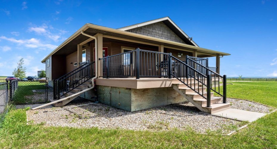 252042 Township Road 230, Rural Wheatland County, Alberta T1P 0T2, 4 Bedrooms Bedrooms, ,3 BathroomsBathrooms,Residential,For Sale,Township Road 230,A2322662