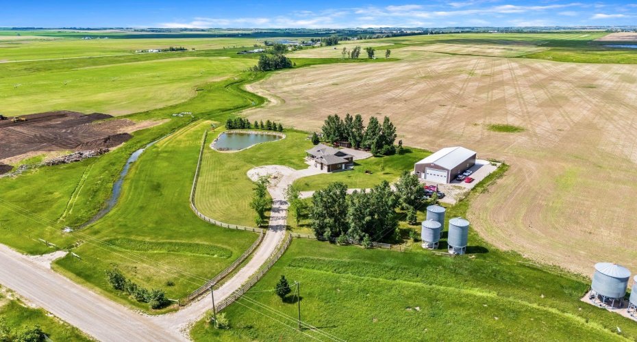 252042 Township Road 230, Rural Wheatland County, Alberta T1P 0T2, 4 Bedrooms Bedrooms, ,3 BathroomsBathrooms,Residential,For Sale,Township Road 230,A2322662