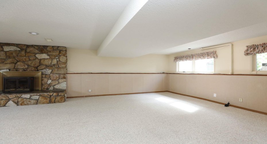 58 N 1A Street, Magrath, Alberta T0K 1J0, 5 Bedrooms Bedrooms, ,3 BathroomsBathrooms,Residential,For Sale,1A,A2322685