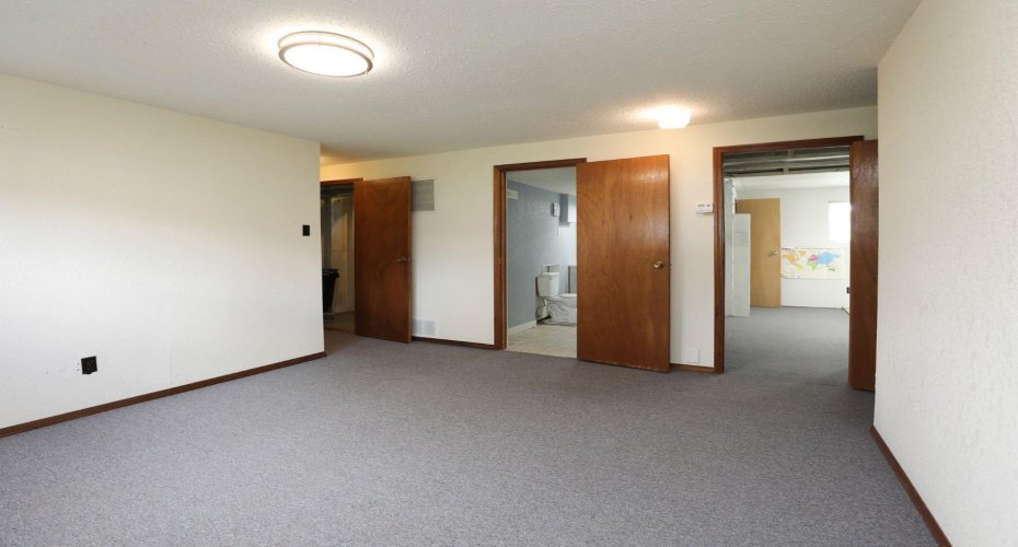 58 N 1A Street, Magrath, Alberta T0K 1J0, 5 Bedrooms Bedrooms, ,3 BathroomsBathrooms,Residential,For Sale,1A,A2322685
