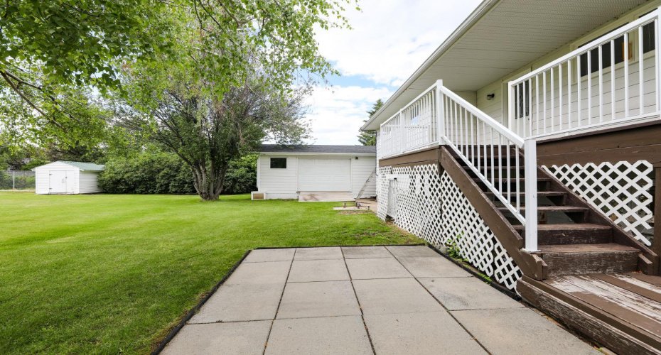 58 N 1A Street, Magrath, Alberta T0K 1J0, 5 Bedrooms Bedrooms, ,3 BathroomsBathrooms,Residential,For Sale,1A,A2322685