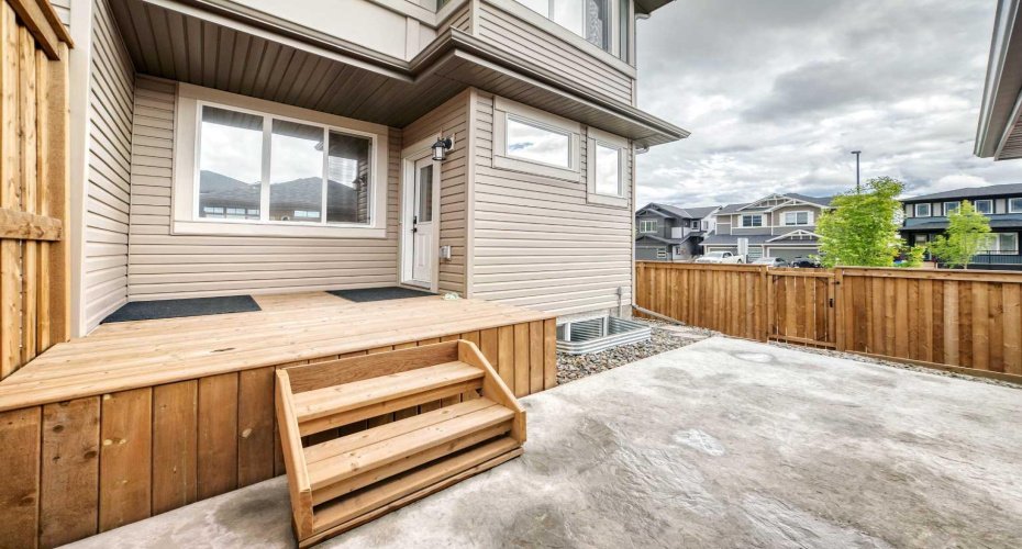 103 Mill Road, Cochrane, Alberta T4C 3G7, 3 Bedrooms Bedrooms, ,3 BathroomsBathrooms,Residential,For Sale,Mill,A2322483