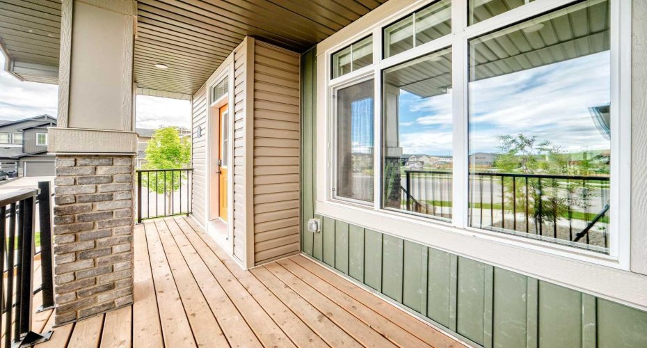 103 Mill Road, Cochrane, Alberta T4C 3G7, 3 Bedrooms Bedrooms, ,3 BathroomsBathrooms,Residential,For Sale,Mill,A2322483