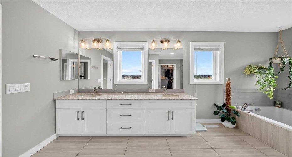 119 Dawson Harbour Court, Chestermere, Alberta T1X 1Z7, 5 Bedrooms Bedrooms, ,4 BathroomsBathrooms,Residential,For Sale,Dawson Harbour,A2322839