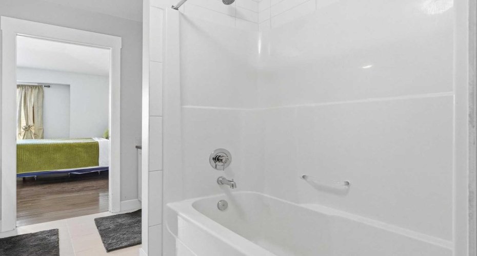 161 Rainbow Falls Glen, Chestermere, Alberta T1X 0S5, 5 Bedrooms Bedrooms, ,4 BathroomsBathrooms,Residential,For Sale,Rainbow Falls,A2309616