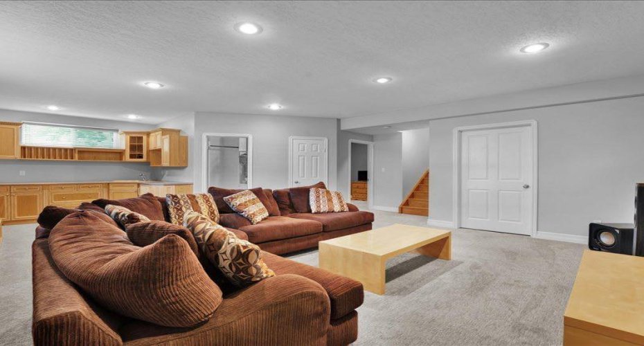 147 Cove Place, Chestermere, Alberta t1x1j6, 3 Bedrooms Bedrooms, ,3 BathroomsBathrooms,Residential,For Sale,Cove,A2323039