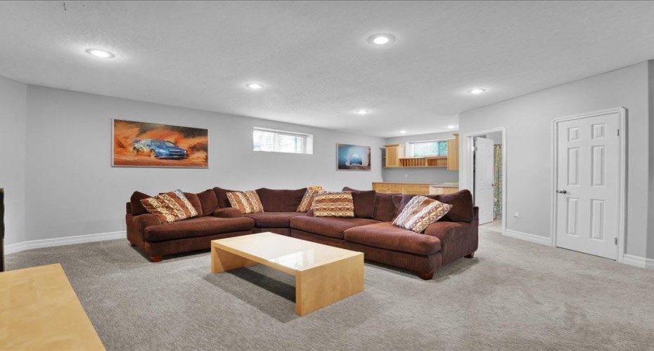 147 Cove Place, Chestermere, Alberta t1x1j6, 3 Bedrooms Bedrooms, ,3 BathroomsBathrooms,Residential,For Sale,Cove,A2323039