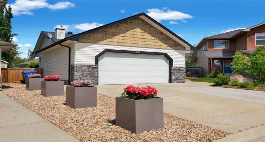 147 Cove Place, Chestermere, Alberta t1x1j6, 3 Bedrooms Bedrooms, ,3 BathroomsBathrooms,Residential,For Sale,Cove,A2323039