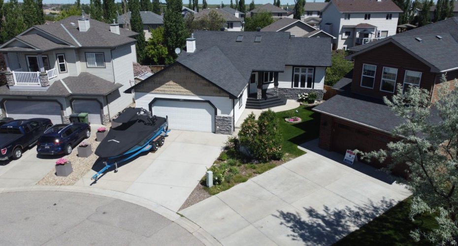 147 Cove Place, Chestermere, Alberta t1x1j6, 3 Bedrooms Bedrooms, ,3 BathroomsBathrooms,Residential,For Sale,Cove,A2323039