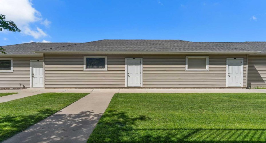 304 Rainbow Falls Drive, Chestermere, Alberta T1X 0E4, 3 Bedrooms Bedrooms, ,3 BathroomsBathrooms,Residential,For Sale,Rainbow Falls,A2323224