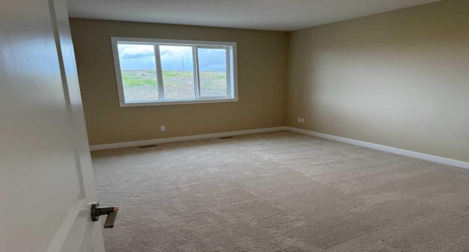 147 sundown Crescent, Cochrane, Alberta T4C 1Y3, 3 Bedrooms Bedrooms, ,3 BathroomsBathrooms,Residential,For Sale,sundown,A2312374