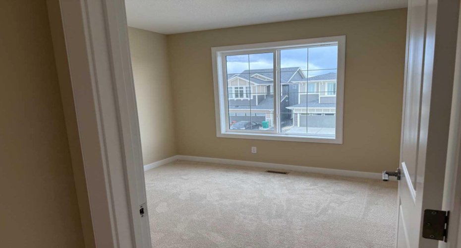 147 sundown Crescent, Cochrane, Alberta T4C 1Y3, 3 Bedrooms Bedrooms, ,3 BathroomsBathrooms,Residential,For Sale,sundown,A2312374