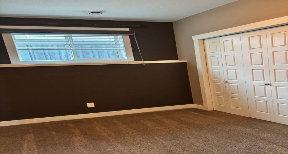 11570 76 Avenue, Grande Prairie, Alberta T8W 0B6, 5 Bedrooms Bedrooms, ,3 BathroomsBathrooms,Residential,For Sale,76,A2323095