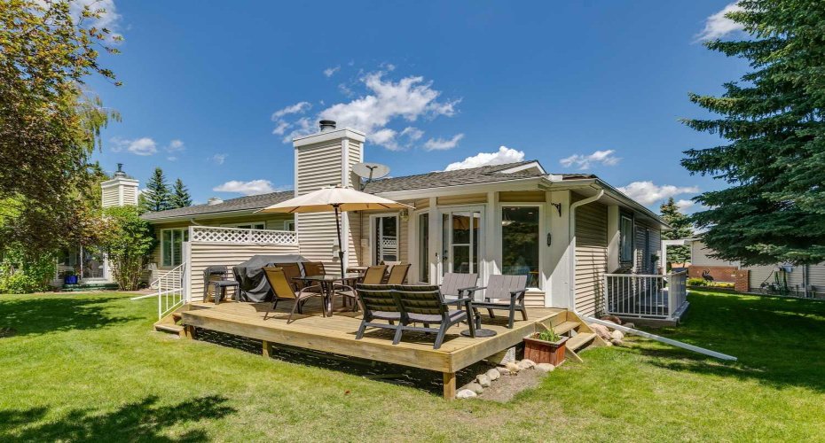 131 Shawnee Manor, Calgary, Alberta T2Y1W7, 3 Bedrooms Bedrooms, ,3 BathroomsBathrooms,Residential,For Sale,Shawnee,A2323151