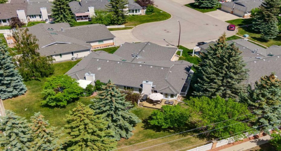 131 Shawnee Manor, Calgary, Alberta T2Y1W7, 3 Bedrooms Bedrooms, ,3 BathroomsBathrooms,Residential,For Sale,Shawnee,A2323151