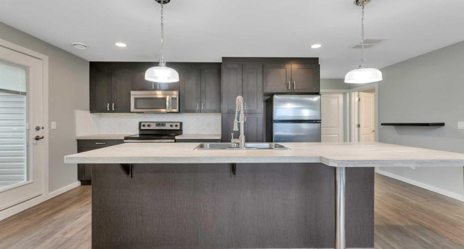 43 Reid Court, Sylvan Lake, Alberta T4S 0K1, 2 Bedrooms Bedrooms, ,1 BathroomBathrooms,Residential,For Sale,Reid,A2323230