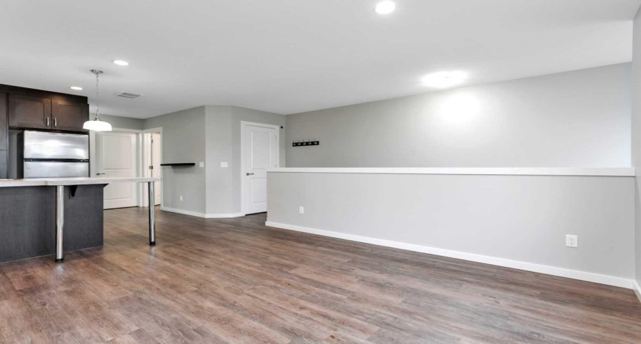 43 Reid Court, Sylvan Lake, Alberta T4S 0K1, 2 Bedrooms Bedrooms, ,1 BathroomBathrooms,Residential,For Sale,Reid,A2323230