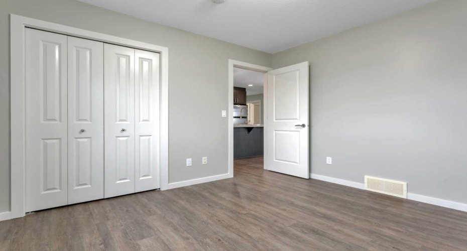 43 Reid Court, Sylvan Lake, Alberta T4S 0K1, 2 Bedrooms Bedrooms, ,1 BathroomBathrooms,Residential,For Sale,Reid,A2323230